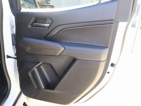 Used 2024 GMC Canyon Elevation w/ Convenience Package image 33