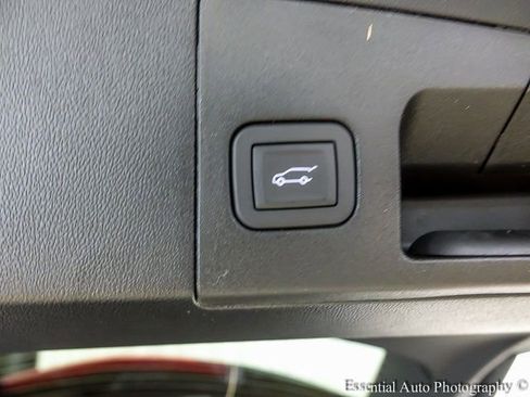 New 2025 Cadillac XT5 Luxury w/ LPO, Floor Liner Package image 18