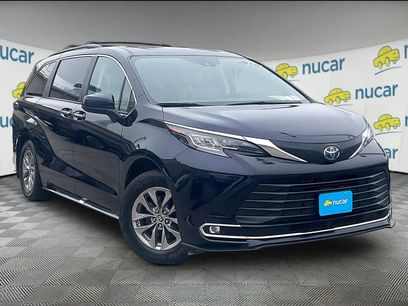 Used 2022 Toyota Sienna XLE w/ XLE Plus Package