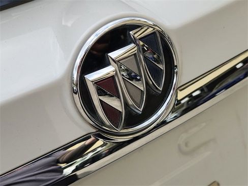 Certified 2017 Buick Encore Premium image 31