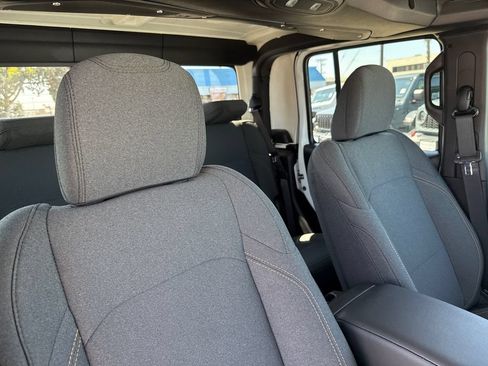 New 2026 Jeep Gladiator Sport AWD/4WD image 11