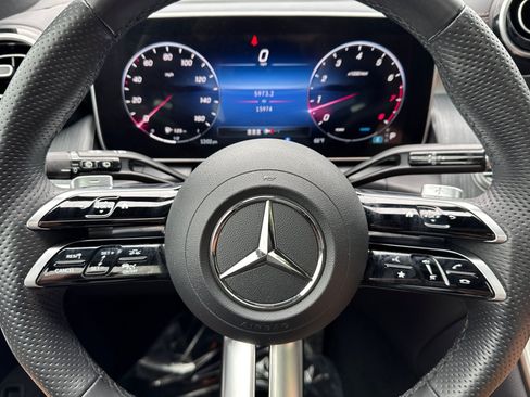 Used 2023 Mercedes-Benz GLC 300 4MATIC image 11