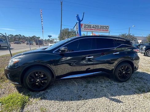 Used 2015 Nissan Murano S image 2