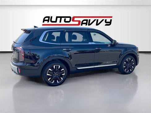 Used 2024 Kia Telluride SX w/ Towing Package image 7
