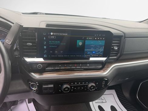 Certified 2025 Chevrolet Silverado 1500 LT AWD/4WD image 22