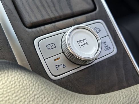Used 2024 Genesis GV80 2.5T AWD/4WD image 21