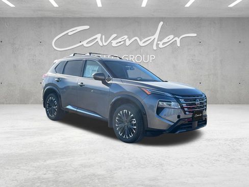 New 2026 Nissan Rogue Platinum w/ Platinum Premium Package image 2