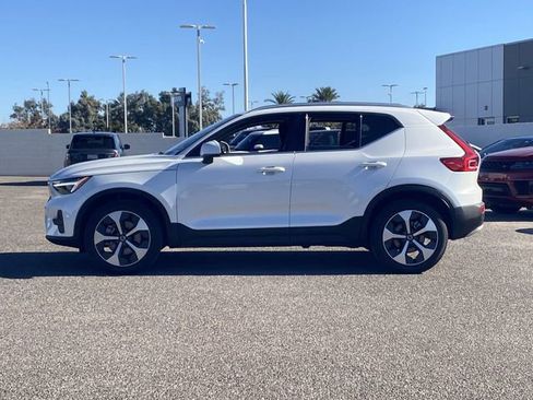 Certified 2025 Volvo XC40 B5 Core w/ Protection Package Premier AWD/4WD image 10