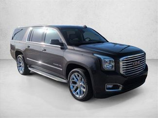 Used 2020 GMC Yukon XL SLT w/ Premium Edition video 3
