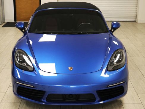 Used 2018 Porsche 718 Boxster RWD image 10