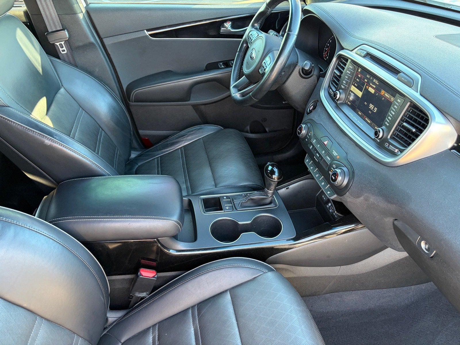 Used 2016 Kia Sorento SX FWD image 11