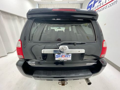 Used 2006 Toyota 4Runner SR5 image 5