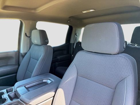 Used 2022 Chevrolet Silverado 1500 Custom w/ LPO, Blackout Package RWD image 12