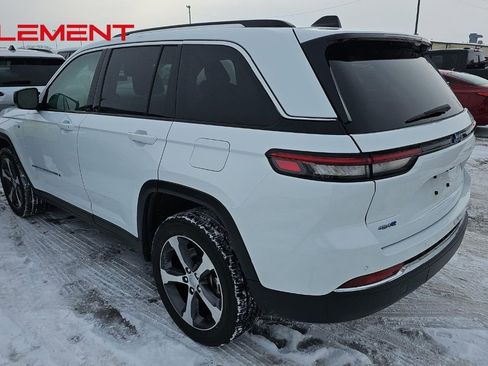 Used 2022 Jeep Grand Cherokee Limited 4xe image 7