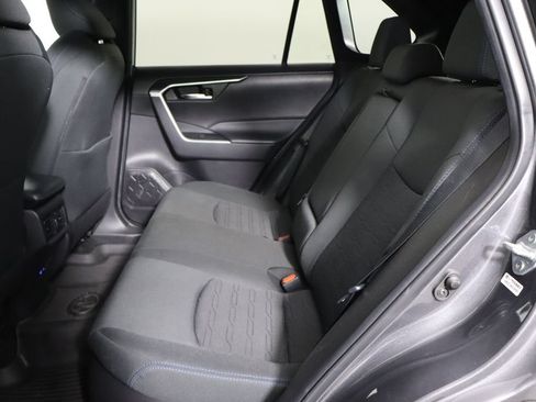 Used 2022 Toyota RAV4 SE w/ Convenience Package AWD/4WD image 16