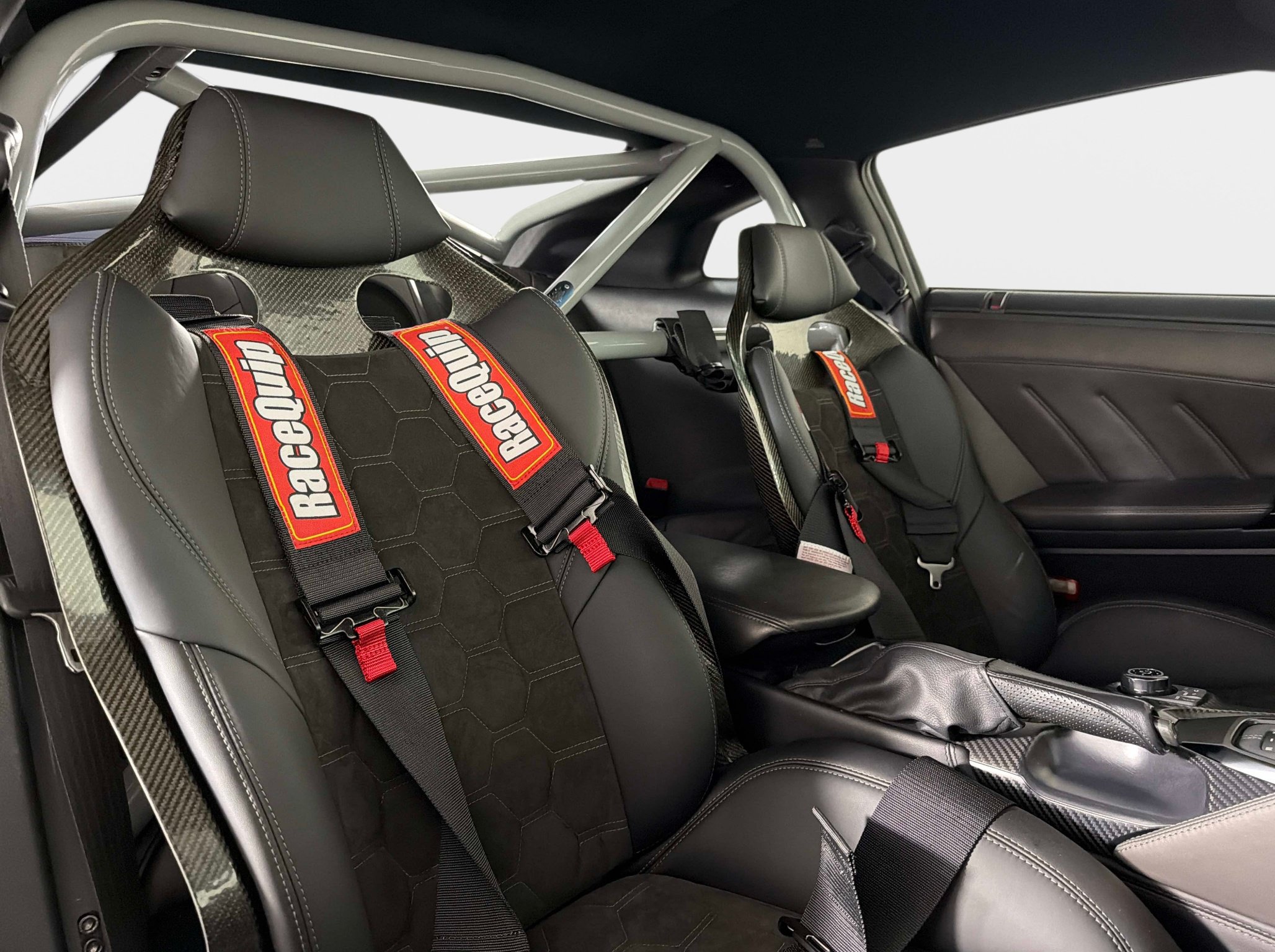 Used 2021 Nissan GT-R Premium AWD/4WD image 29