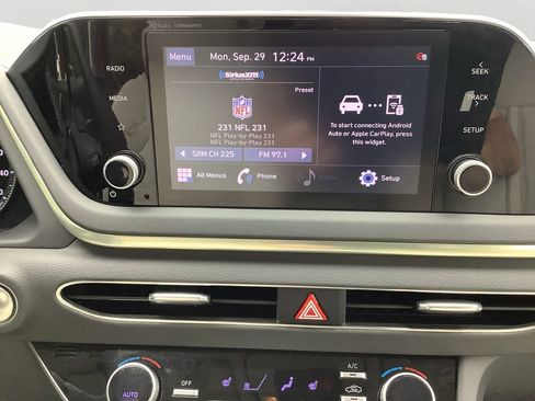 Used 2022 Hyundai Sonata SEL image 18