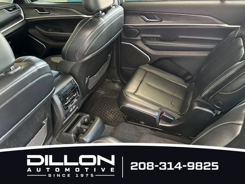 Used 2021 Jeep Grand Cherokee L Limited AWD/4WD image 12