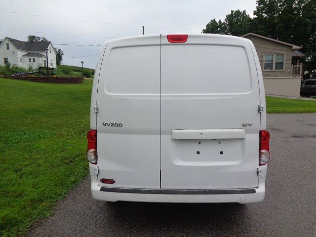 Used 2018 Nissan NV200 SV w/ Navigation Package FWD image 5