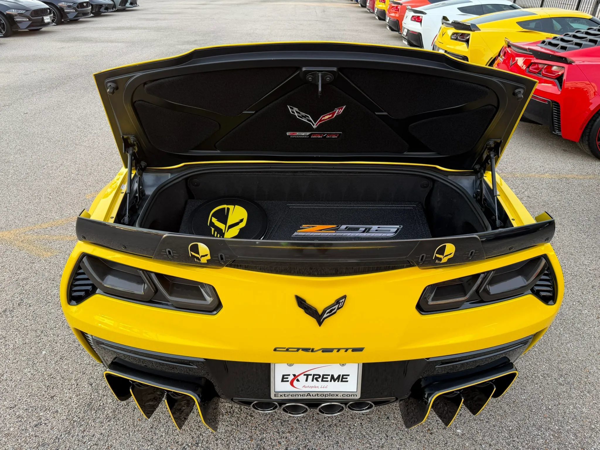Used 2016 Chevrolet Corvette Z06 w/ 3LZ Preferred Equipment Group RWD image 44