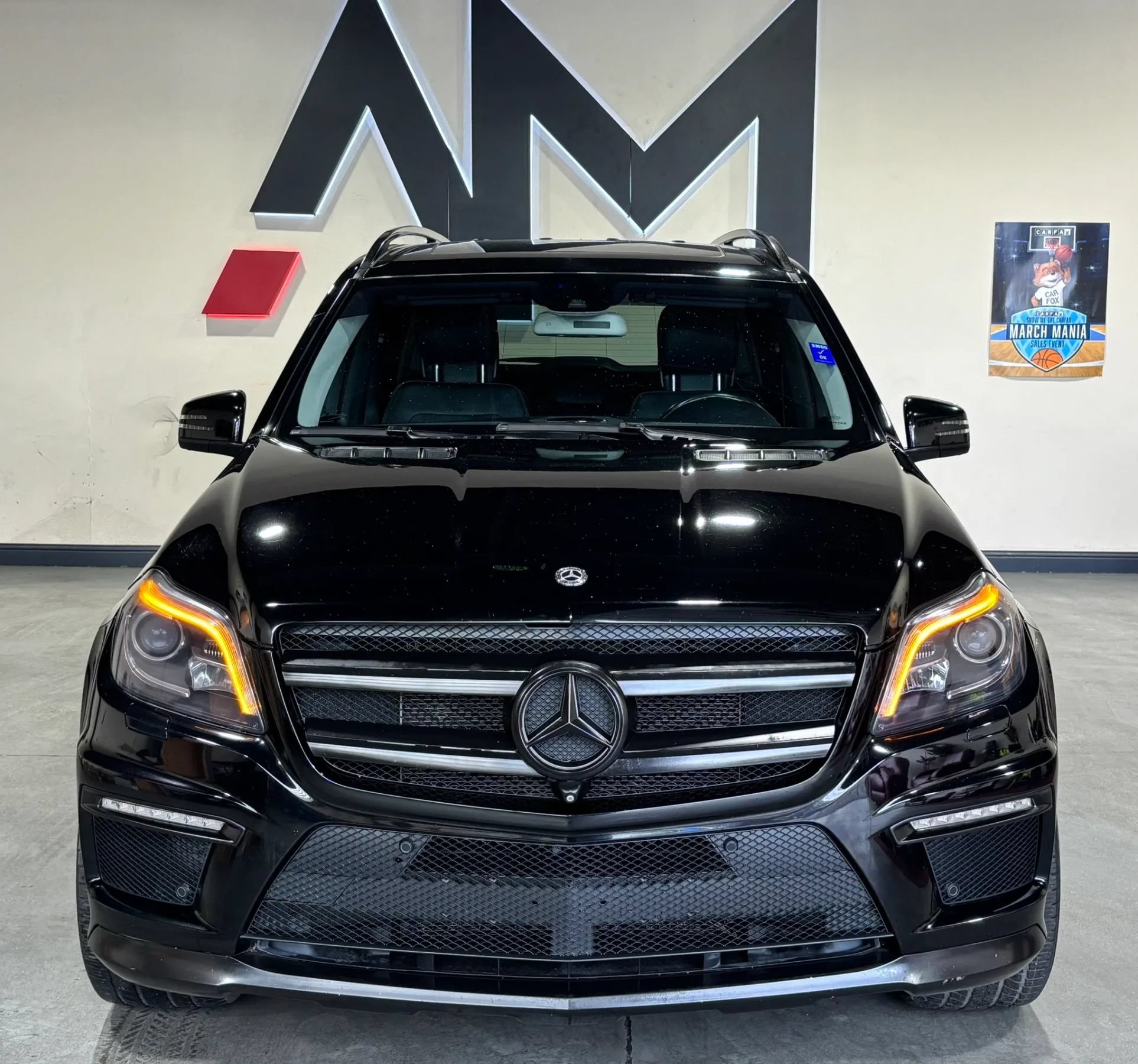 Used 2015 Mercedes-Benz GL 550 4MATIC image 2