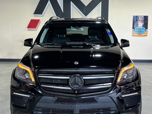 Used 2015 Mercedes-Benz GL 550 4MATIC image 2