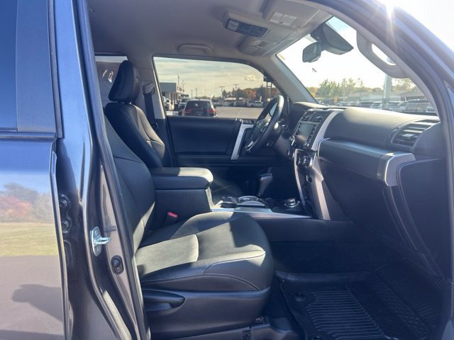 Used 2022 Toyota 4Runner TRD Sport w/ Technology Package AWD/4WD image 47