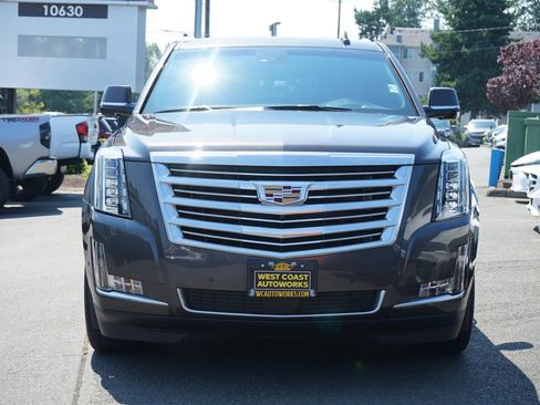 Used 2017 Cadillac Escalade Platinum AWD/4WD image 8