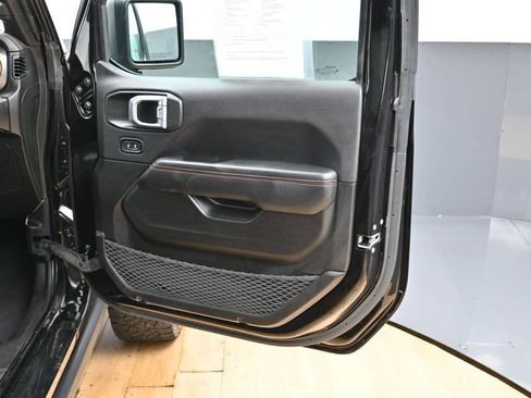 Used 2022 Jeep Gladiator Mojave w/ LED Lighting Group AWD/4WD image 34