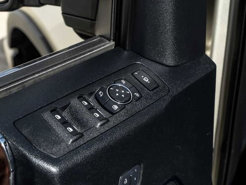 Used 2017 Ford F250 Platinum w/ Platinum Ultimate Package image 45