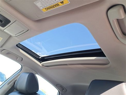 Used 2022 Honda Civic Touring image 19