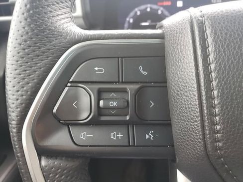 Used 2024 Toyota Tacoma TRD Off-Road AWD/4WD image 20