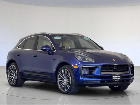 Certified 2025 Porsche Macan S AWD/4WD image 10