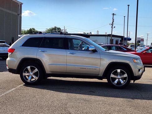 Used 2014 Jeep Grand Cherokee Limited w/ Trailer Tow Group IV image 11