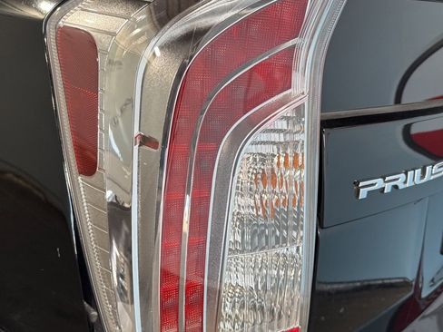 Used 2012 Toyota Prius One image 11