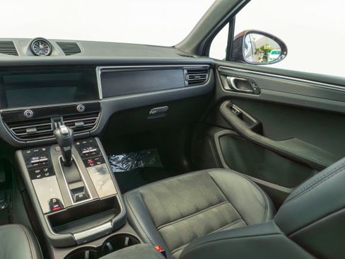 Used 2023 Porsche Macan GTS w/ Sport Chrono Package image 52