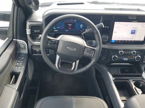 New 2026 Ford F450 Platinum w/ FX4 Off-Road Package image 14