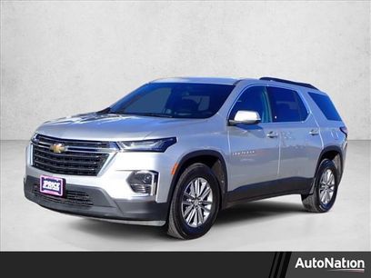 Used 2022 Chevrolet Traverse LT