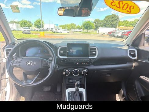 Certified 2023 Hyundai Venue Limited FWD image 14