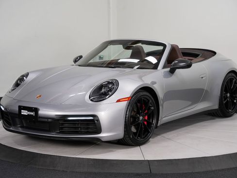 Used 2020 Porsche 911 Carrera S image 6