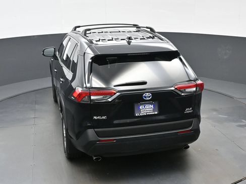 Used 2020 Toyota RAV4 XLE w/ XLE Grade Weather Package AWD/4WD image 37