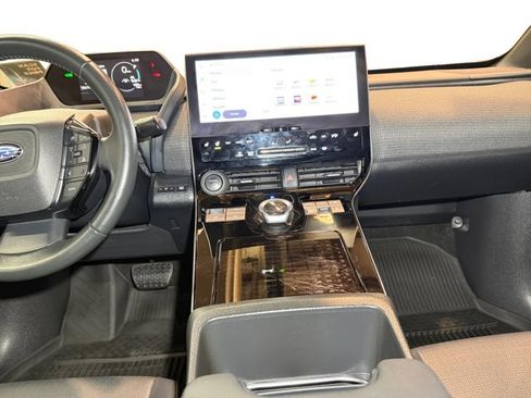 Used 2023 Subaru Solterra Limited image 16