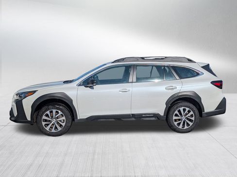 Certified 2025 Subaru Outback image 4