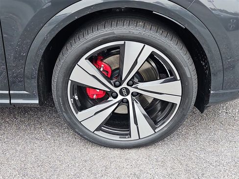 New 2025 Audi SQ5 Premium Plus image 4