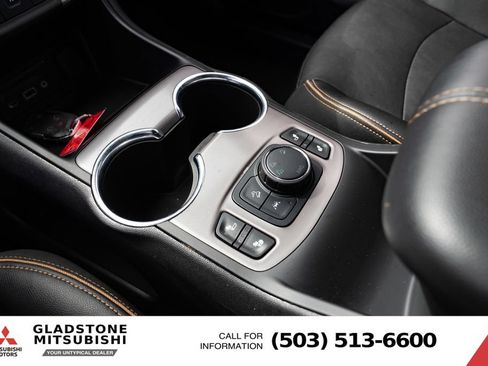 Used 2023 GMC Terrain AT4 AWD/4WD image 18