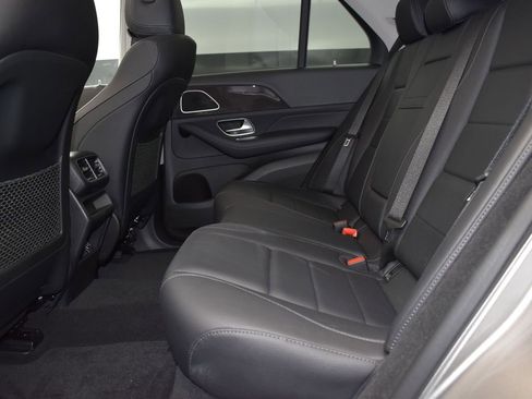 Used 2020 Mercedes-Benz GLE 350 4MATIC image 16