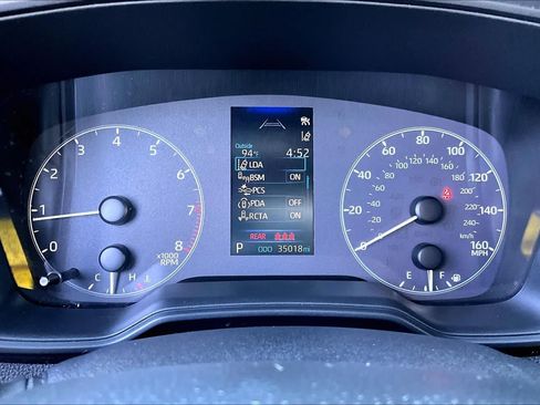 Certified 2023 Toyota Corolla Cross LE w/ Moonroof Package AWD/4WD image 27