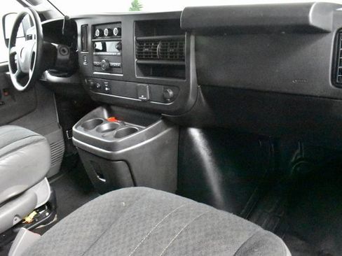 Used 2024 Chevrolet Express 2500 w/ Driver Convenience Package image 15