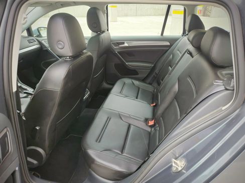 Used 2017 Volkswagen Golf Alltrack SE image 21