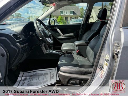 Used 2017 Subaru Forester 2.5i Limited AWD/4WD image 10
